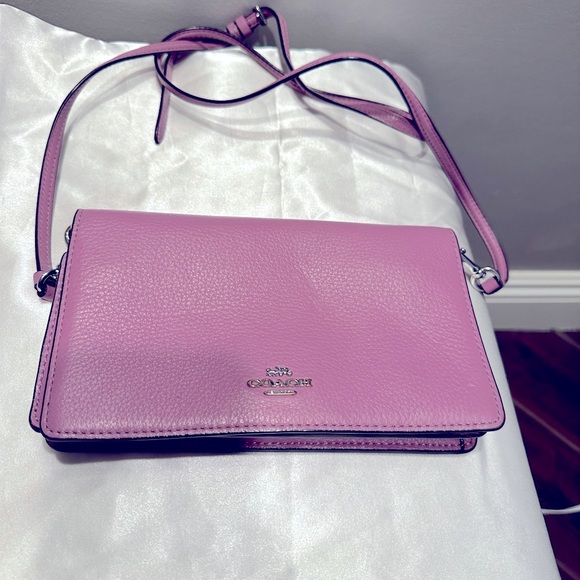 Coach cross body purse used good condition - Picture 1 of 4